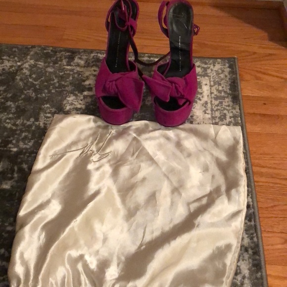 SOLD- Giuseppe Zanotti Platform Heels - Picture 2 of 4